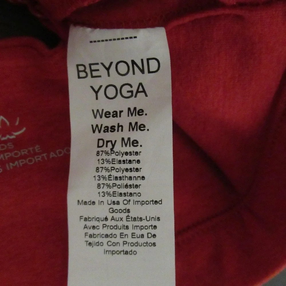 New Beyond Yoga Sports Bra S Small Red Space Dye Embody Medium Support SD8310